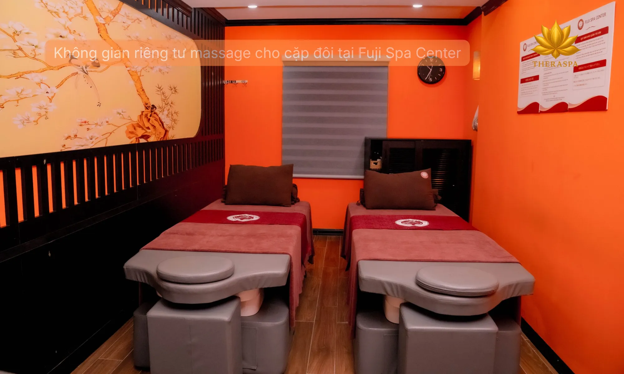 Không gian massage cặp đôi thư giãn tại Fuji Spa Center.